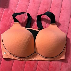 Livi Active Molded No Wire Peach Sports Bra Size 40F